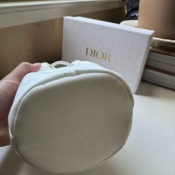 Dior Beauty Bundle with White Pouch - Picture 6 of 6